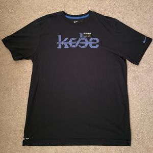Nike Dri-Fit Kobe Bryant Special Issue LIMITED RARE T-Shirt Size Men’s XL